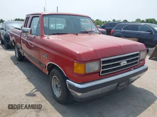 1991 Ford F-150 z VIN 1FTEX15NXMKA14705, wystawiony jako IAAI lot #42236353 z przebiegiem 69 223 mil mil oraz . Historia ofert i sprzedaży dostępna na DreamBid. Obrazek 1.