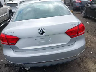 2015 Volkswagen Passat Sport с VIN 1VWBT7A35FC050110, выставлен на аукционе IAAI как лот 41937257 с пробегом 113 396 миль миль и . История ставок и продаж доступна на DreamBid. Изображение 16.