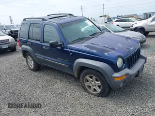 2003 Jeep Liberty Sport z VIN 1J4GL48K23W652892, wystawiony jako IAAI lot #42248470 z przebiegiem 175 774 mil mil oraz . Historia ofert i sprzedaży dostępna na DreamBid. Obrazek 1.