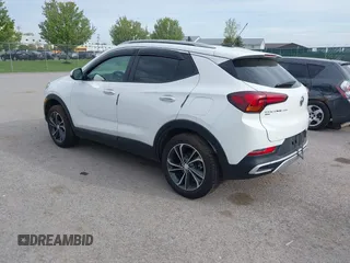 2021 Buick Encore GX Select с VIN KL4MMESL4MB172854, выставлен на аукционе IAAI как лот 42246117 с пробегом 104 445 миль миль и . История ставок и продаж доступна на DreamBid. Изображение 3.