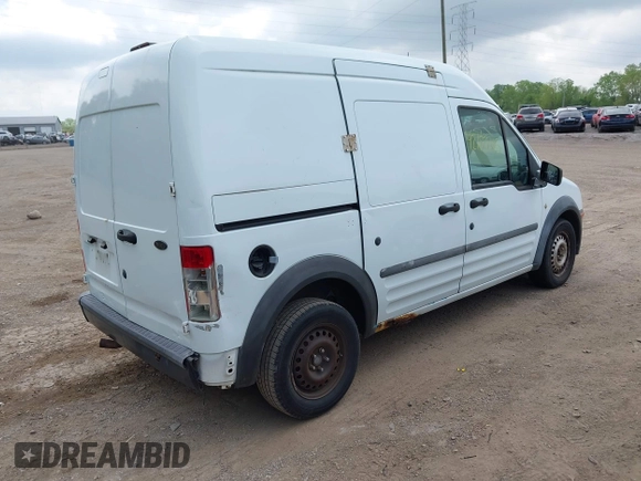 2010 Ford Transit Connect XL z VIN NM0LS7AN1AT017316, wystawiony jako IAAI lot #42182205 z przebiegiem 142 000 mil mil oraz . Historia ofert i sprzedaży dostępna na DreamBid. Obrazek 4.