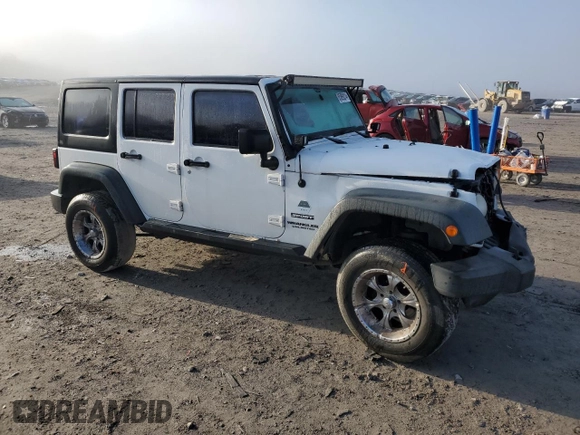 2013 Jeep Wrangler Unlimited Sport with VIN 1C4BJWDG6DL582321, listed as a Copart auction lot 85899314 with 182,953 mi miles and Clean title. Bid and sale history available at DreamBid. Image 4.