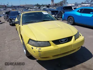 2003 Ford Mustang Deluxe z VIN 1FAFP44433F420949, wystawiony jako IAAI lot #42238909 z przebiegiem 197 678 mil mil oraz . Historia ofert i sprzedaży dostępna na DreamBid. Obrazek 1.
