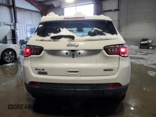 2022 Jeep Compass Latitude with VIN 3C4NJDBB0NT208091, listed as a Copart auction lot 43865705 with 6,761 mi miles and Salvage Title. Bid and sale history available at DreamBid. Image 6.