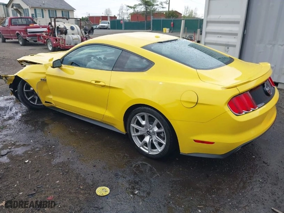 2015 Ford Mustang GT with VIN 1FA6P8CF8F5300097, listed as a IAAI auction lot 41971042 with 38,097 mi miles. Bid and sale history available at carsss.com. Image 3.
