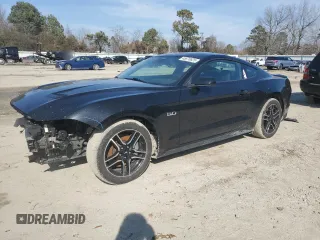 2022 Ford Mustang GT with VIN 1FA6P8CF3N5134313, listed as a Copart auction lot 45870625 with 32,835 mi miles and Salvage Title. Bid and sale history available at carsss.com. Image 1.
