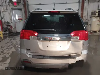 2010 GMC Terrain SLE-2 z VIN 2CTFLEEW0A6391742, wystawiony jako IAAI lot #41607448 z przebiegiem 181 922 mil mil oraz . Historia ofert i sprzedaży dostępna na DreamBid. Obrazek 16.