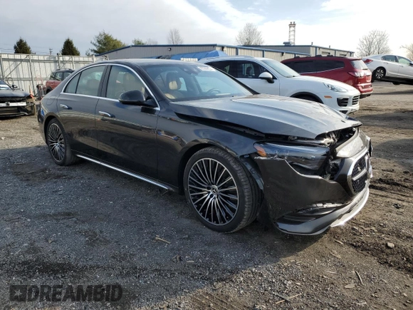 2024 Mercedes-Benz E-Class E 350 with VIN W1KLF4HB3RA054172, listed as a Copart auction lot 83309834 with 2,392 mi miles and Salvage Title. Bid and sale history available at carsss.com. Image 4.
