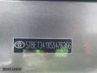 2005 Toyota Tundra SR5 with VIN 5TBET341X5S476366, listed as a IAAI auction lot 41607532 with 293,760 mi miles. Bid and sale history available at carsss.com. Image 9.