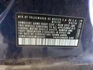 2018 Volkswagen Golf S z VIN 3VWG17AU9JM282205, wystawiony jako Copart lot #53161485 z przebiegiem 51 449 mil mil oraz Szkoda całkowita • Salvage title. Historia ofert i sprzedaży dostępna na DreamBid. Obrazek 13.