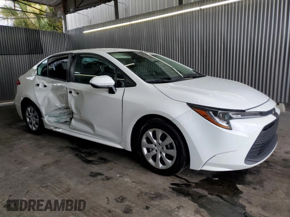 2024 Toyota Corolla LE with VIN 5YFB4MDE2RP110335, listed as a Copart auction lot 63417095 with 32,668 mi miles and Clean title. Bid and sale history available at DreamBid. Image 4.