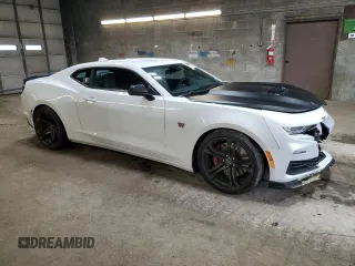 2021 Chevrolet Camaro 2SS z VIN 1G1FG1R72M0116584, wystawiony jako Copart lot #58337025 z przebiegiem 92 806 mil mil oraz Szkoda całkowita • Salvage title. Historia ofert i sprzedaży dostępna na DreamBid. Obrazek 4.
