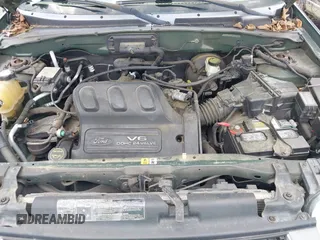 2002 Ford Escape XLT Choice with VIN 1FMYU03152KA93192, listed as a IAAI auction lot 42493314 with 181,962 mi miles and . Bid and sale history available at DreamBid. Image 10.