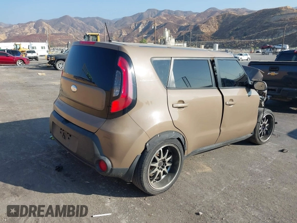 2014 Kia Soul with VIN KNDJN2A24E7064333, listed as a IAAI auction lot 40606019 with 1 mi miles. Bid and sale history available at carsss.com. Image 4.
