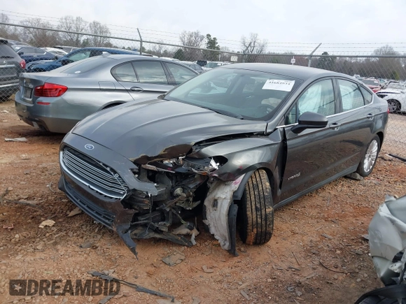 2015 Ford Fusion S Hybrid with VIN 3FA6P0UU7FR167229, listed as a IAAI auction lot 41684934 with 135,317 mi miles. Bid and sale history available at carsss.com. Image 6.