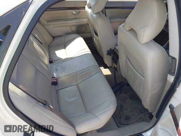 2003 Volvo S80 with VIN YV1TS91Z531313059, listed as a IAAI auction lot 41581225 with 127,946 mi miles. Bid and sale history available at carsss.com. Image 8.