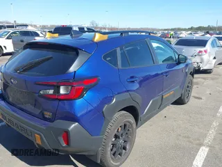 2024 Subaru Crosstrek Wilderness z VIN 4S4GUHT64R3741311, wystawiony jako IAAI lot #41826276 z przebiegiem 7807 mil mil oraz . Historia ofert i sprzedaży dostępna na DreamBid. Obrazek 4.