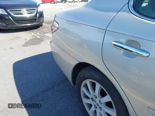 2004 Lexus ES 330 with VIN JTHBA30GX45045913, listed as a IAAI auction lot 41747664 with 173,544 mi miles. Bid and sale history available at carsss.com. Image 12.