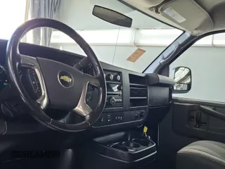 2012 Chevrolet Express Passenger 1LT с VIN 1GAZG1FG2C1159073, выставлен на аукционе IAAI как лот 42619812 с пробегом 90 220 миль миль и . История ставок и продаж доступна на DreamBid. Изображение 20.