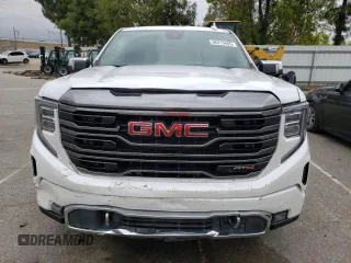 2022 GMC Sierra 1500 with VIN 3GTUUGETXNG640009, listed as a Copart auction lot 56219405 with 43,537 mi miles and Salvage Title. Bid and sale history available at DreamBid. Image 5.