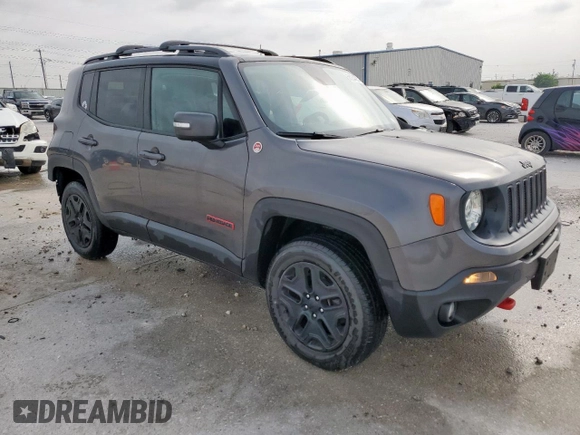 2018 Jeep Renegade Trailhawk z VIN ZACCJBCB1JPJ02192, wystawiony jako Copart lot #56064425 z przebiegiem 75 701 mil mil oraz Szkoda całkowita • Salvage title. Historia ofert i sprzedaży dostępna na DreamBid. Obrazek 4.