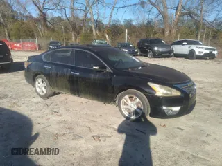 2014 Nissan Altima 2.5 S with VIN 1N4AL3AP3EC401935, listed as a IAAI auction lot 41150143 with 265,375 mi miles. Bid and sale history available at carsss.com. Image 1.