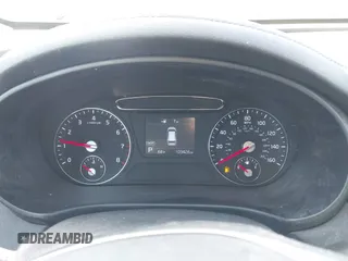 2019 Kia Sorento L z VIN 5XYPG4A32KG568841, wystawiony jako IAAI lot #41833435 z przebiegiem 103 426 mil mil oraz . Historia ofert i sprzedaży dostępna na DreamBid. Obrazek 7.