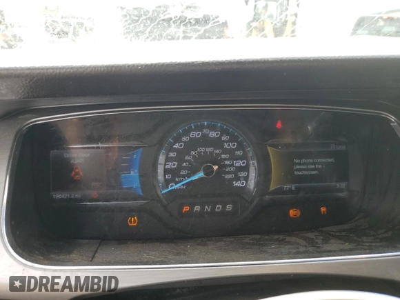 2015 Ford Taurus SEL z VIN 1FAHP2E89FG177287, wystawiony jako Copart lot #56074615 z przebiegiem 196 421 mil mil oraz Szkoda całkowita • Salvage title. Historia ofert i sprzedaży dostępna na DreamBid. Obrazek 9.