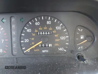1997 Toyota Avalon XL with VIN 4T1BF12B6VU169432, listed as a IAAI auction lot 42183786 with 288,845 mi miles and . Bid and sale history available at DreamBid. Image 7.