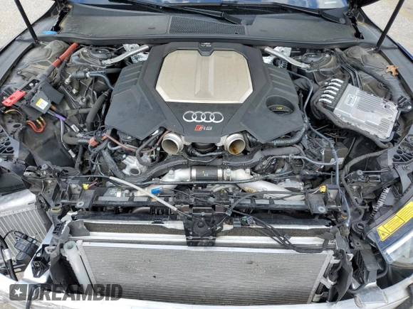 2022 Audi RS 7 z VIN WUAPCBF27NN905150, wystawiony jako Copart lot #55993395 z przebiegiem 30 948 mil mil oraz Szkody całkowita. Historia ofert i sprzedaży dostępna na DreamBid. Obrazek 11.