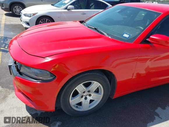 2015 Dodge Charger SXT z VIN 2C3CDXHG2FH896581, wystawiony jako IAAI lot #42004954 z przebiegiem 241 911 mil mil oraz . Historia ofert i sprzedaży dostępna na DreamBid. Obrazek 18.