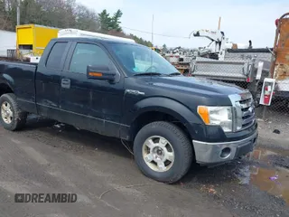 2011 Ford F-150 XL with VIN 1FTEX1EM2BFC98652, listed as a IAAI auction lot 42039086 with 182,815 mi miles. Bid and sale history available at carsss.com. Image 1.