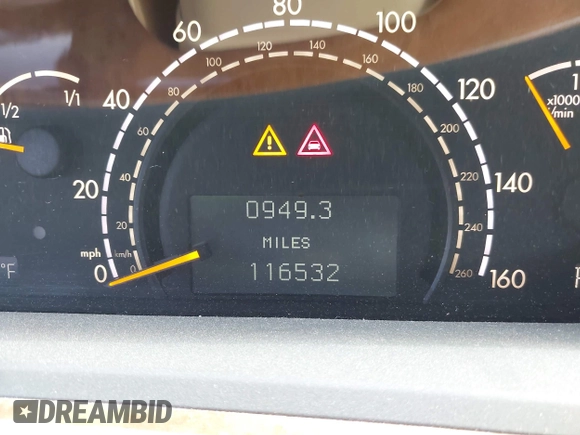 2002 Mercedes-Benz S 5.0L with VIN WDBNG75J92A261294, listed as a IAAI auction lot 42141509 with 116,532 mi miles. Bid and sale history available at carsss.com. Image 7.