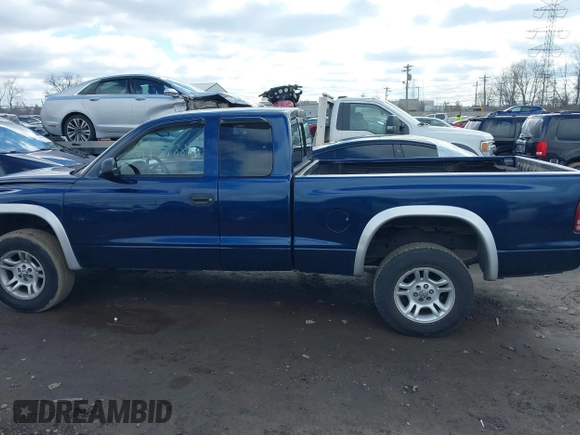 2004 Dodge Dakota SLT with VIN 1D7HG42N44S519910, listed as a IAAI auction lot 41737881 with 154,008 mi miles. Bid and sale history available at carsss.com. Image 14.