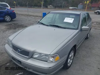 1999 Volvo S70 z VIN YV1LS55AXX1584296, wystawiony jako IAAI lot #41171386 z przebiegiem 163 872 mil mil oraz . Historia ofert i sprzedaży dostępna na DreamBid. Obrazek 6.