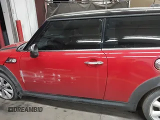 2013 MINI Hardtop S with VIN WMWSV3C50DT392160, listed as a IAAI auction lot 41893232 with 70,922 mi miles and . Bid and sale history available at DreamBid. Image 13.