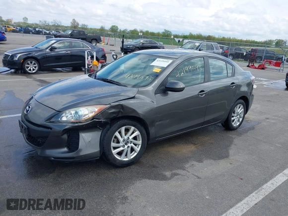 2013 Mazda 3 i Touring z VIN JM1BL1V72D1822505, wystawiony jako IAAI lot #42199595 z przebiegiem 103 560 mil mil oraz . Historia ofert i sprzedaży dostępna na DreamBid. Obrazek 17.