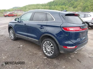 2018 Lincoln MKC Reserve z VIN 5LMCJ3D91JUL28728, wystawiony jako IAAI lot #42196869 z przebiegiem 60 541 mil mil oraz . Historia ofert i sprzedaży dostępna na DreamBid. Obrazek 3.