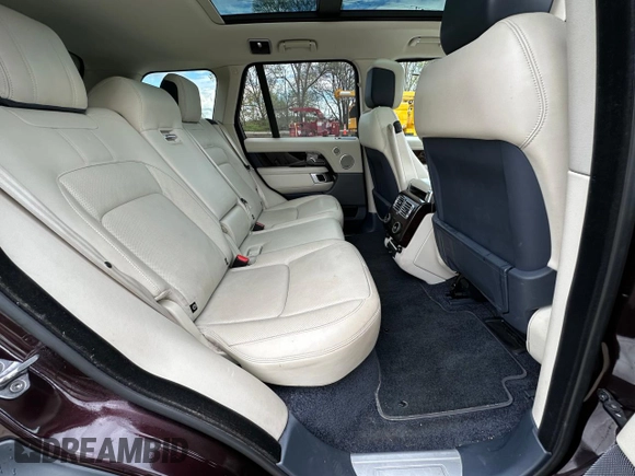 2020 Land Rover Range Rover HSE with VIN SALGS2RUXLA598308, listed as a Copart auction lot 56398735 with 132,979 mi miles and Clean Title. Bid and sale history available at DreamBid. Image 6.