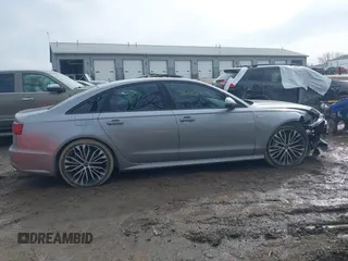 2017 Audi A6 Premium Plus z VIN WAUF2AFC7HN007745, wystawiony jako IAAI lot #41647523 z przebiegiem 119 837 mil mil oraz . Historia ofert i sprzedaży dostępna na DreamBid. Obrazek 13.