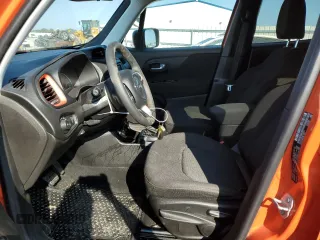 2018 Jeep Renegade Upland z VIN ZACCJBAB2JPH64207, wystawiony jako Copart lot #65781444 z przebiegiem 88 856 mil mil oraz Nie do naprawy • Non repairable. Historia ofert i sprzedaży dostępna na DreamBid. Obrazek 7.