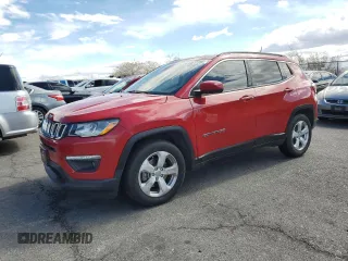 2019 Jeep Compass Altitude with VIN 3C4NJCBB6KT833200, listed as a Copart auction lot 48012385 with 59,212 mi miles and Salvage title. Bid and sale history available at DreamBid. Image 1.
