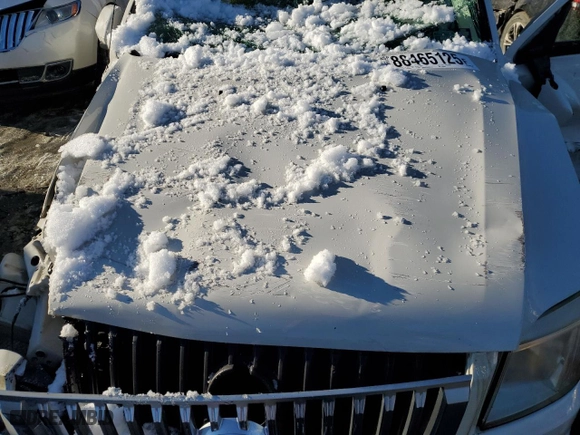 2009 Mercury Mariner Hybrid with VIN 4M2CU29389KJ23325, listed as a Copart auction lot 88465125 with 0 mi miles and Salvage Title. Bid and sale history available at carsss.com. Image 13.