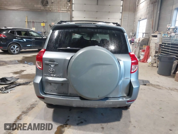 2007 Toyota RAV4 with VIN JTMBD33V776024633, listed as a IAAI auction lot 41498252 with 101,607 mi miles. Bid and sale history available at carsss.com. Image 16.
