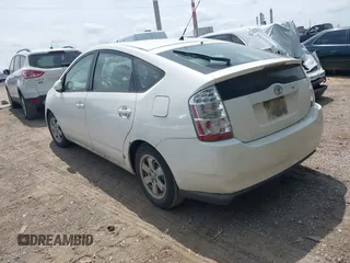 2008 Toyota Prius with VIN JTDKB20U983361755, listed as a IAAI auction lot 42187981 with 220,113 mi miles. Bid and sale history available at carsss.com. Image 3.