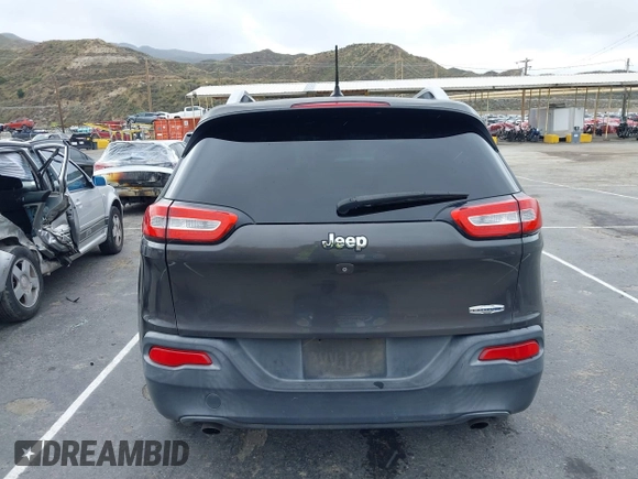 2014 Jeep Cherokee Latitude z VIN 1C4PJLCS2EW217130, wystawiony jako IAAI lot #41782039 z przebiegiem 129 080 mil mil oraz . Historia ofert i sprzedaży dostępna na DreamBid. Obrazek 16.