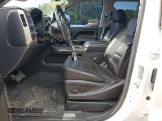 2016 GMC Sierra 3500HD Denali z VIN 1GT42YE84GF304755, wystawiony jako Copart lot #64882644 z przebiegiem 120 309 mil mil oraz Szkody całkowita. Historia ofert i sprzedaży dostępna na DreamBid. Obrazek 7.