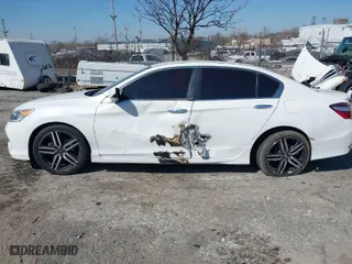 2017 Honda Accord Sedan Sport with VIN 1HGCR2F53HA304903, listed as a IAAI auction lot 41770593 with 1 mi miles. Bid and sale history available at carsss.com. Image 13.