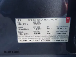 2015 Tesla Model S 85D with VIN 5YJSA1E28FF110066, listed as a IAAI auction lot 40672973 with 100,157 mi miles. Bid and sale history available at carsss.com. Image 9.