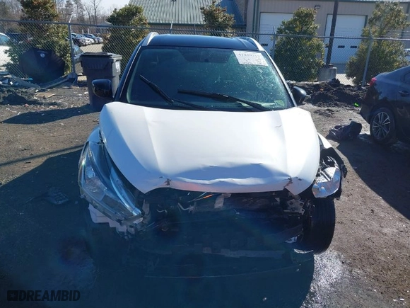 2018 Nissan Kicks S with VIN 3N1CP5CUXJL522288, listed as a IAAI auction lot 41429312 with 67,670 mi miles. Bid and sale history available at carsss.com. Image 13.